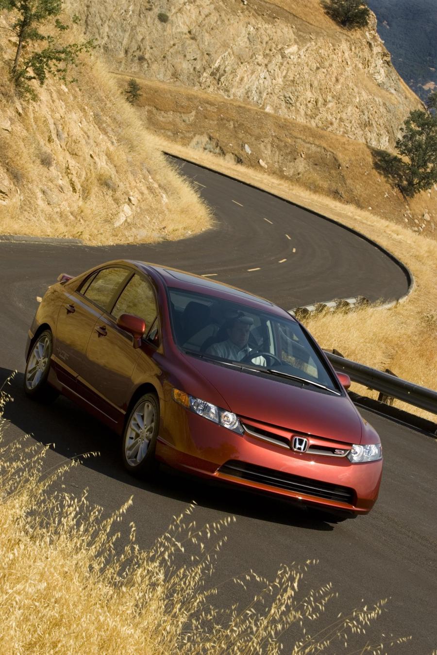  Honda Civic Si Sedan 2008 года  (фото 12 из 38)